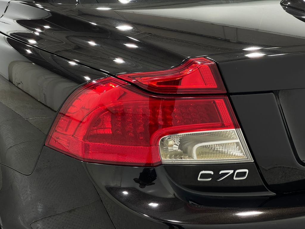 Used 2013 Volvo C70 T5 image 31