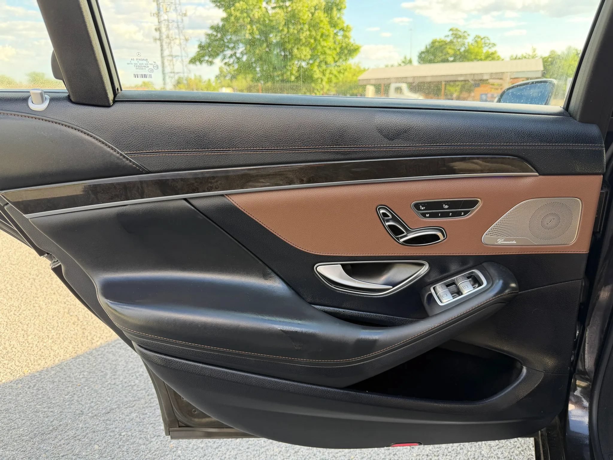 Used 2014 Mercedes-Benz S 550 Sedan w/ Edition 1 Package image 27