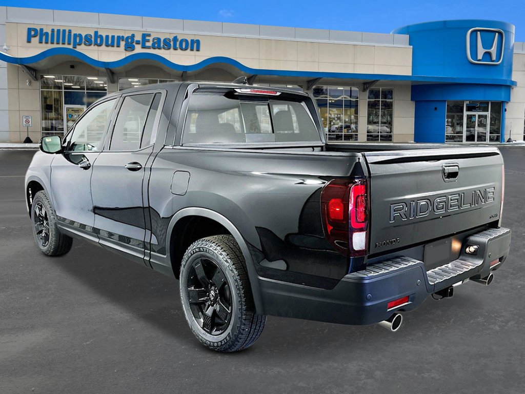New 2026 Honda Ridgeline Black Edition image 2