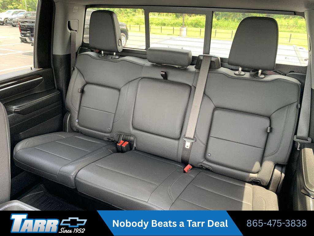 Used 2025 GMC Sierra 2500 SLT w/ SLT Premium Package AWD/4WD image 24