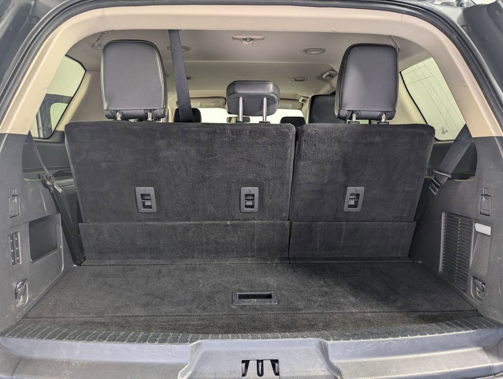 Used 2024 Ford Expedition XLT image 25