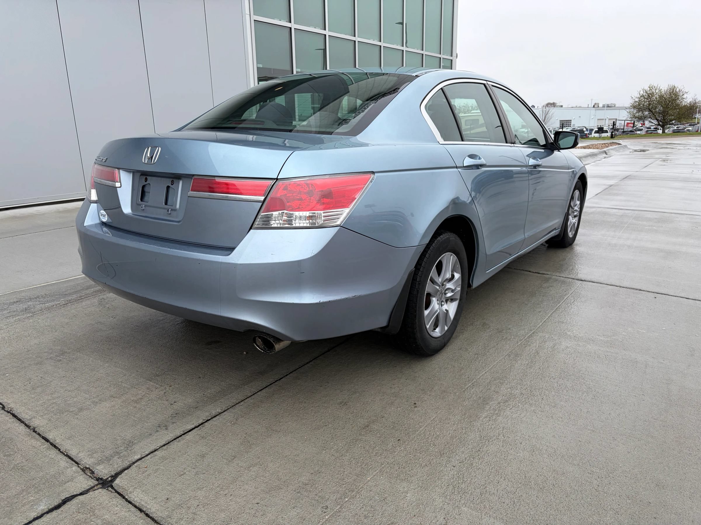 Used 2011 Honda Accord LX-P image 4
