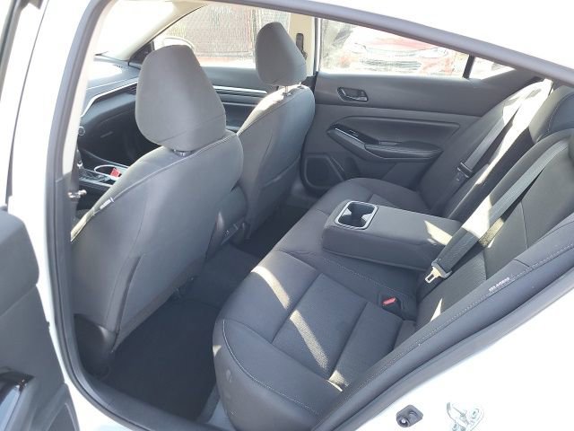 Used 2023 Nissan Altima 2.5 SV image 11