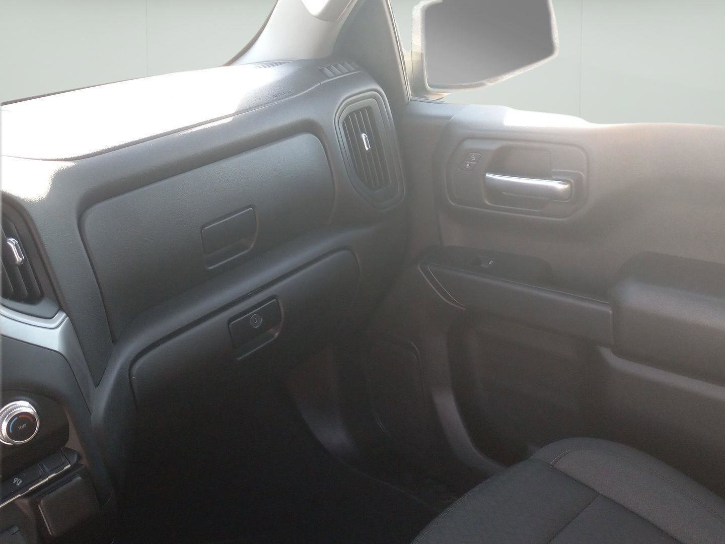 Used 2024 GMC Sierra 1500 Pro w/ Graphite Edition image 18