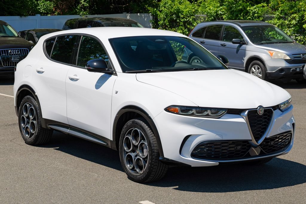 Used 2024 Alfa Romeo Tonale Ti AWD/4WD image 9