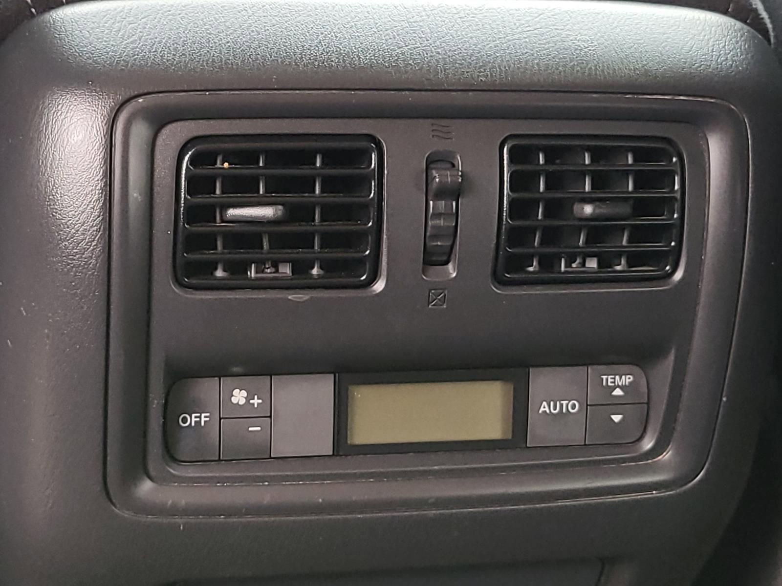 Used 2016 Nissan Pathfinder S FWD image 18