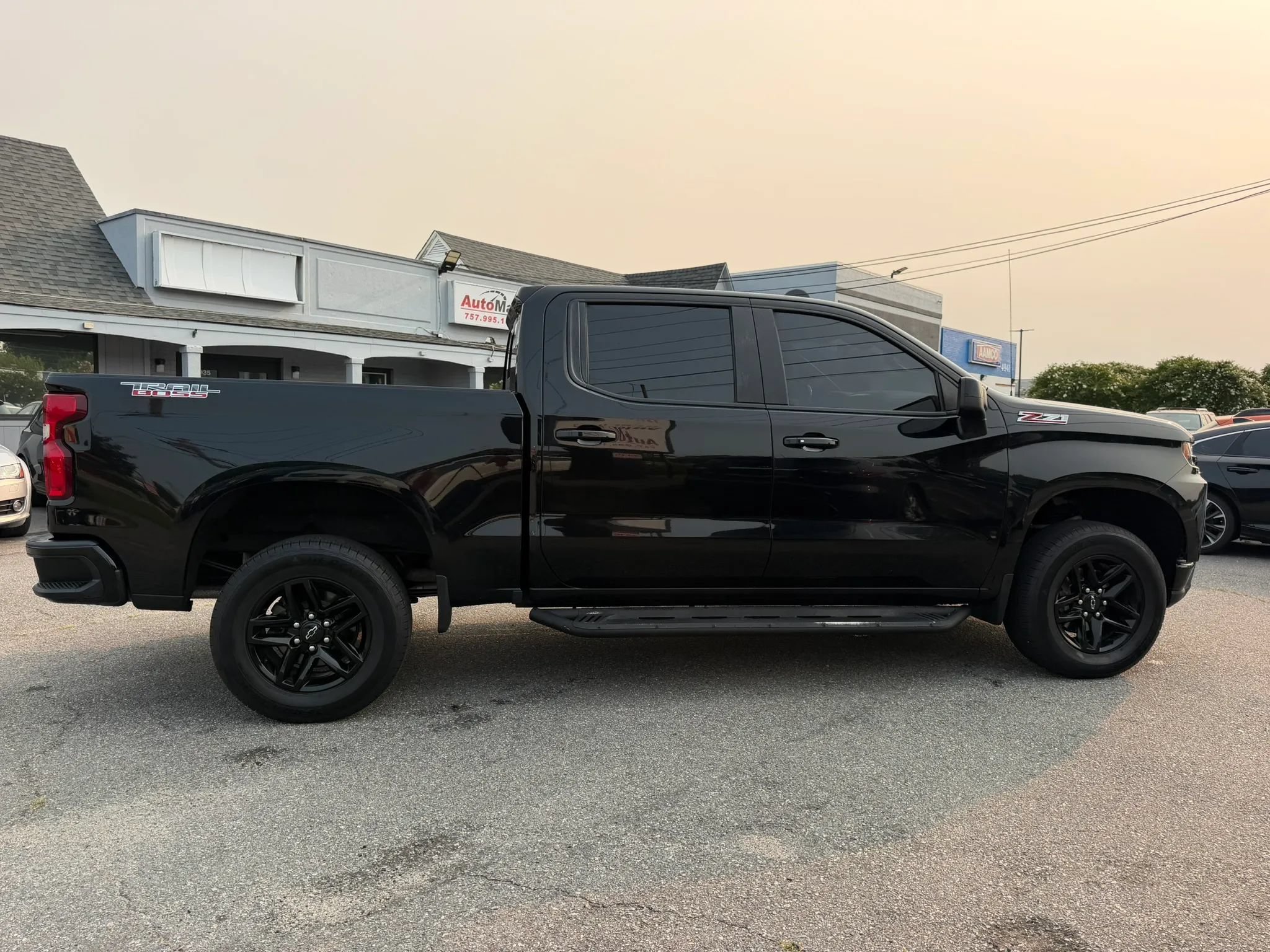 Used 2020 Chevrolet Silverado 1500 LT Trail Boss AWD/4WD image 6