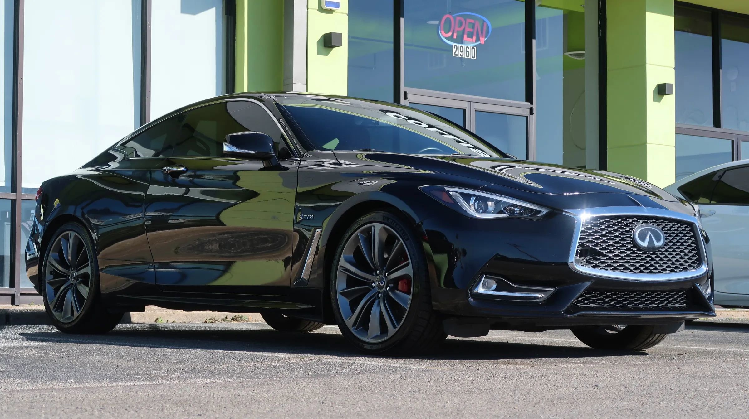 Used 2019 INFINITI Q60 Red Sport 400 w/ Cargo Package AWD/4WD image 6