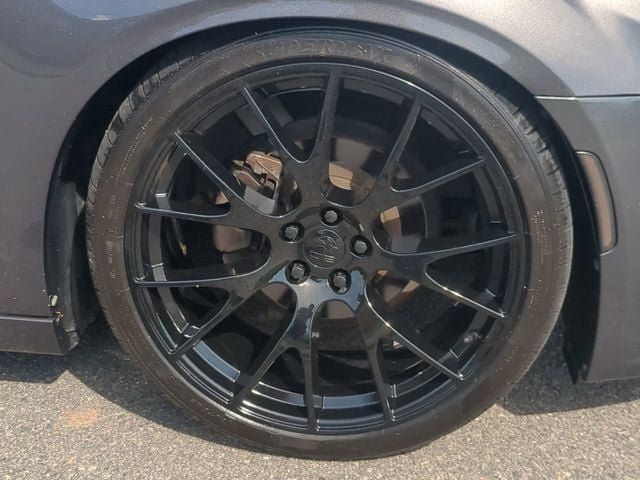 Used 2017 Chrysler 300 S w/ S Model Appearance Package RWD image 10
