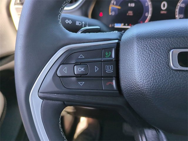 Used 2024 Jeep Grand Cherokee L Laredo w/ Luxury Tech Group I image 25