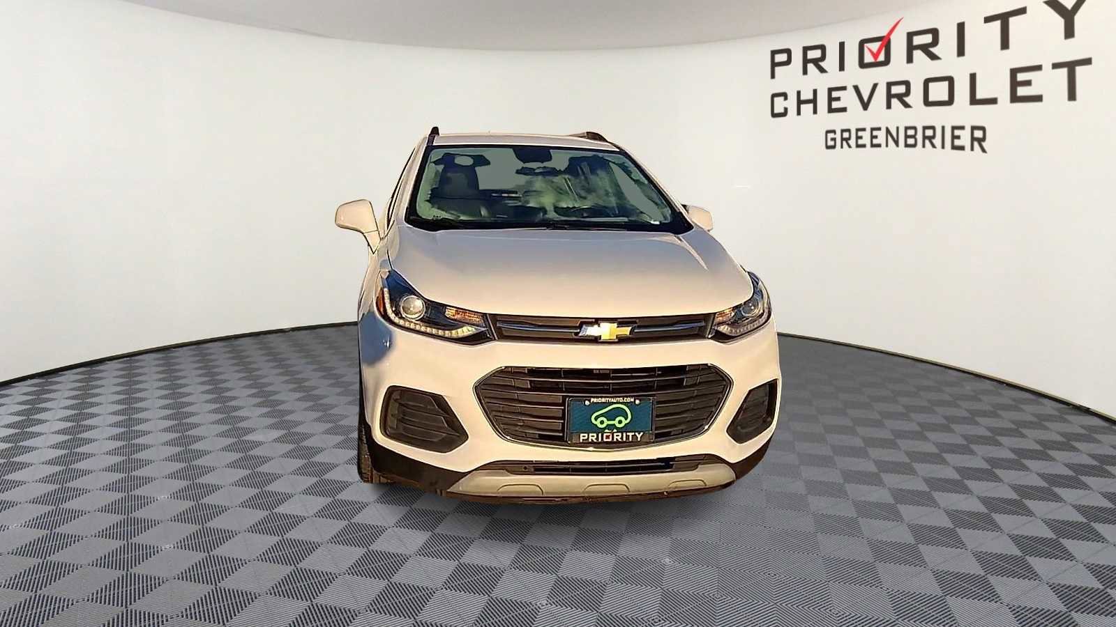 Certified 2019 Chevrolet Trax LT w/ LT Convenience Package image 3