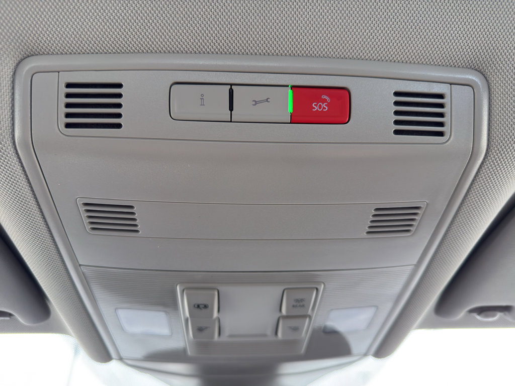 Used 2024 Volkswagen Jetta SE FWD image 23