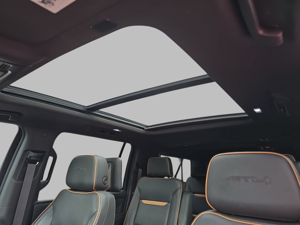 Used 2021 GMC Yukon XL AT4 w/ AT4 Premium Package AWD/4WD image 33