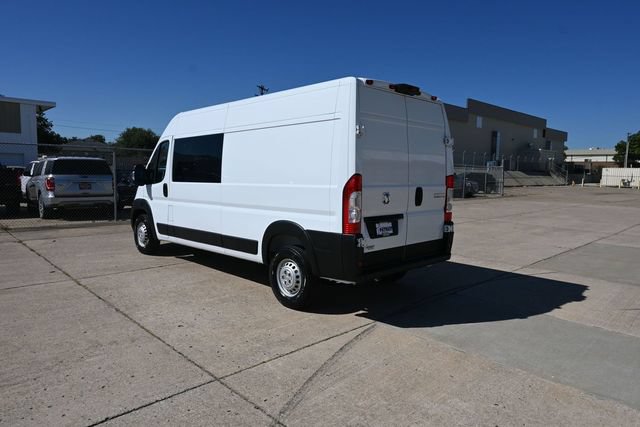 New 2026 RAM ProMaster 2500 w/ Crew Van Package FWD image 8