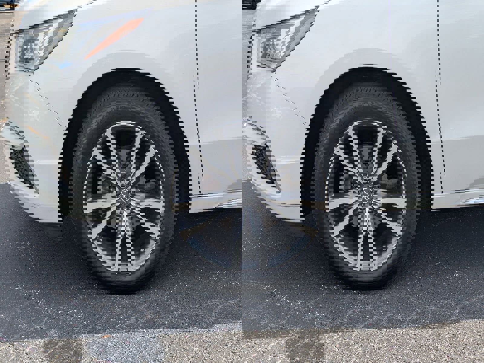 Used 2020 Acura MDX FWD w/ Advance Package image 32