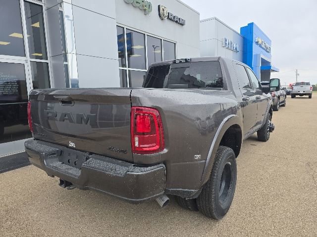 New 2026 RAM 3500 Limited AWD/4WD image 9