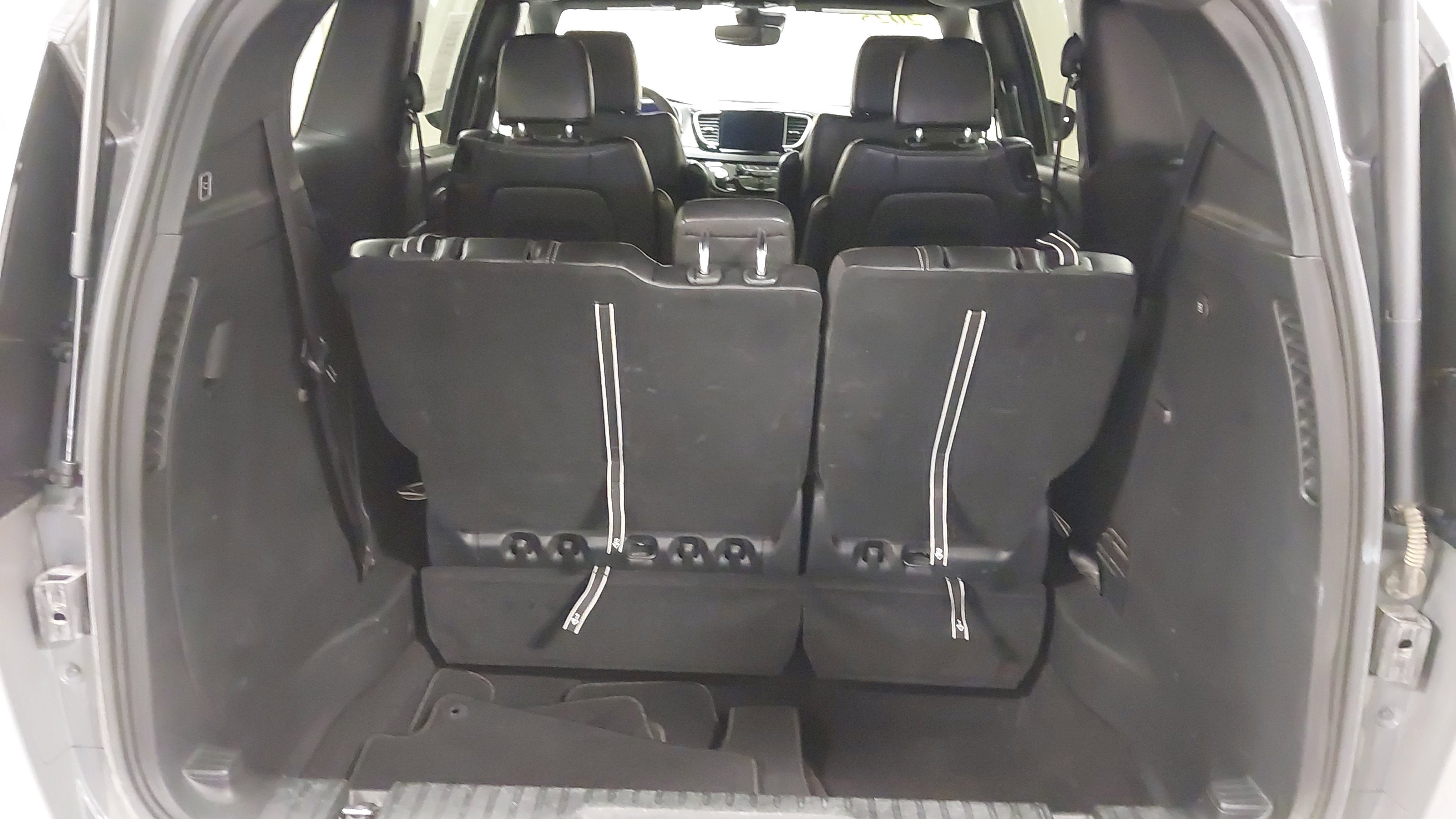 Used 2025 Chrysler Pacifica Select FWD image 27