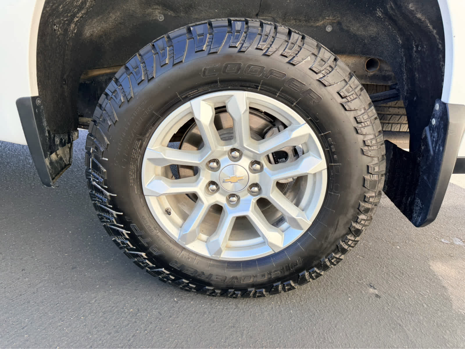 Used 2023 Chevrolet Silverado 1500 LT image 11