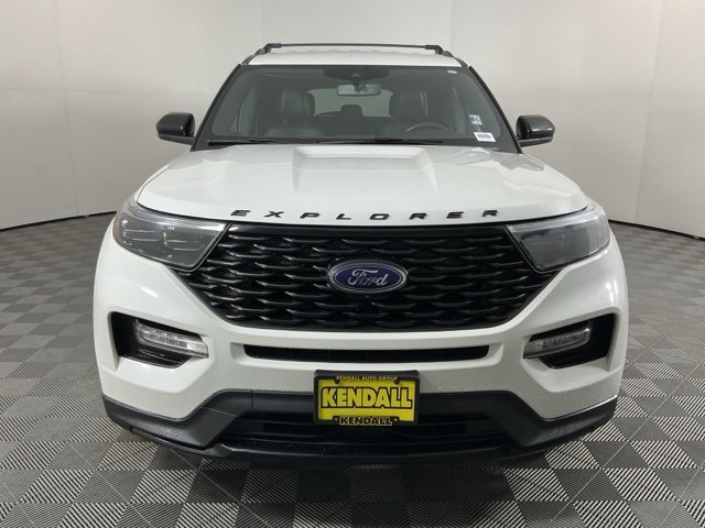 Used 2024 Ford Explorer ST-Line w/ Class IV Trailer Tow Package image 2