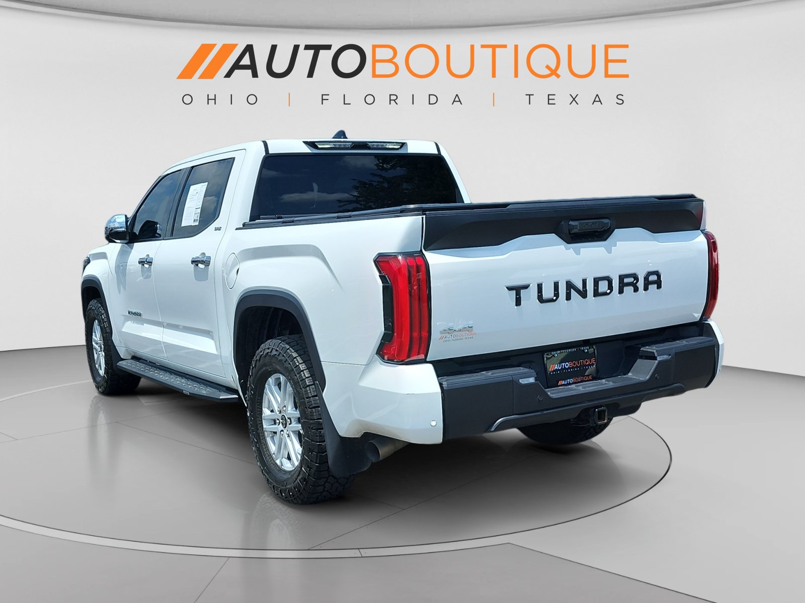 Used 2023 Toyota Tundra SR5 w/ SR5 Convenience Package AWD/4WD image 3