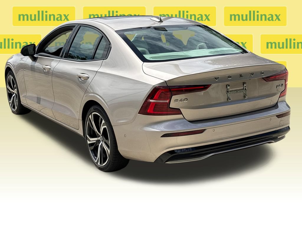 Used 2024 Volvo S60 B5 Plus AWD/4WD image 9
