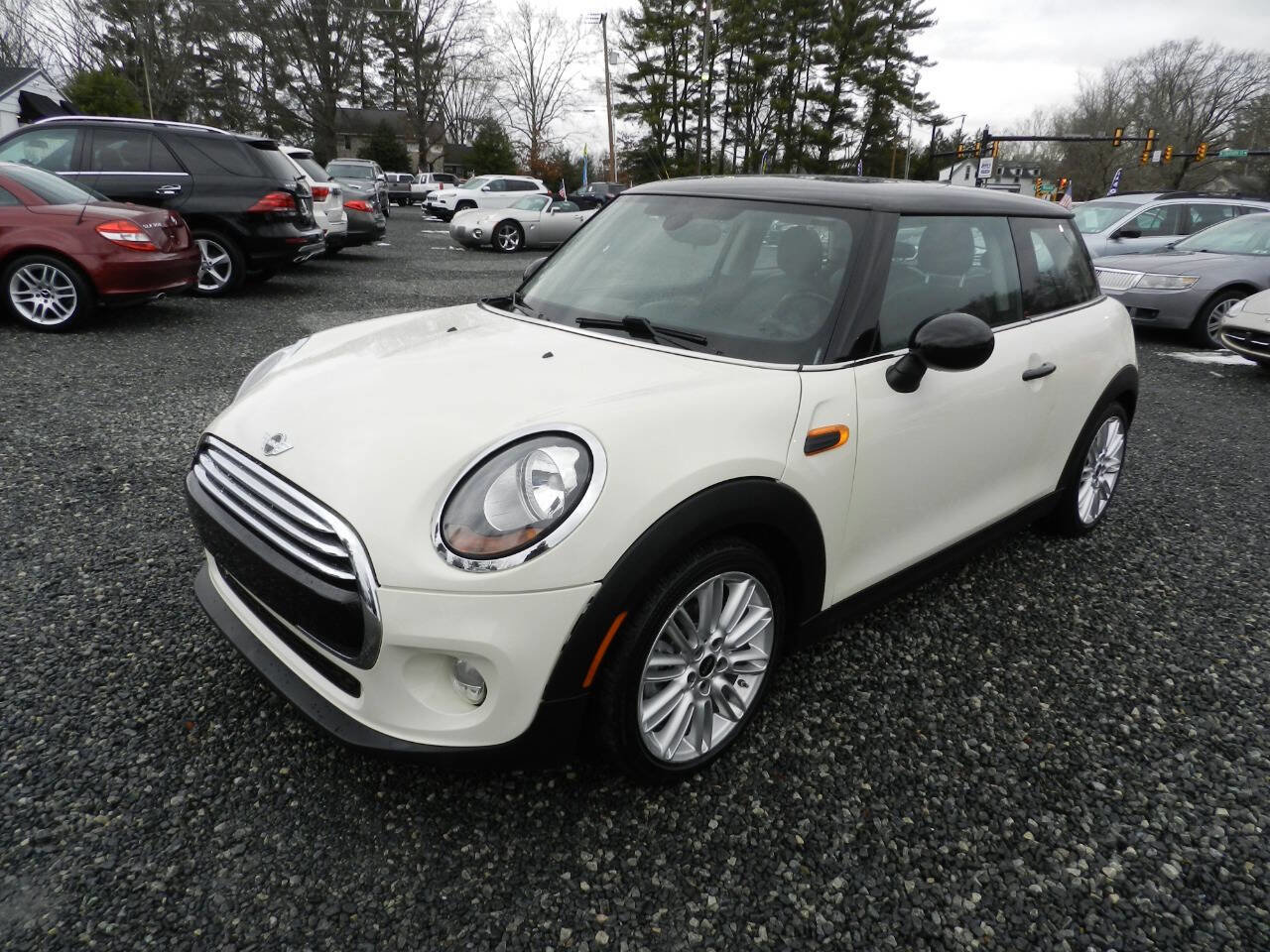 Used 2015 MINI Cooper 2-Door Hardtop w/ Cold Weather Package image 2