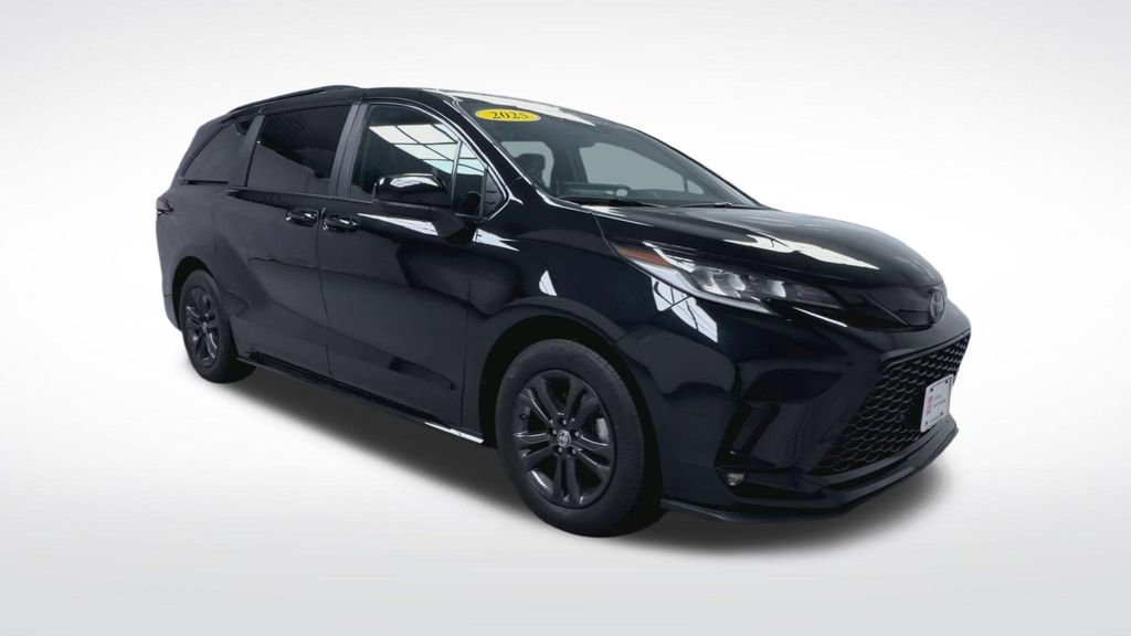 Certified 2025 Toyota Sienna XSE w/ XSE Plus Package AWD/4WD image 2