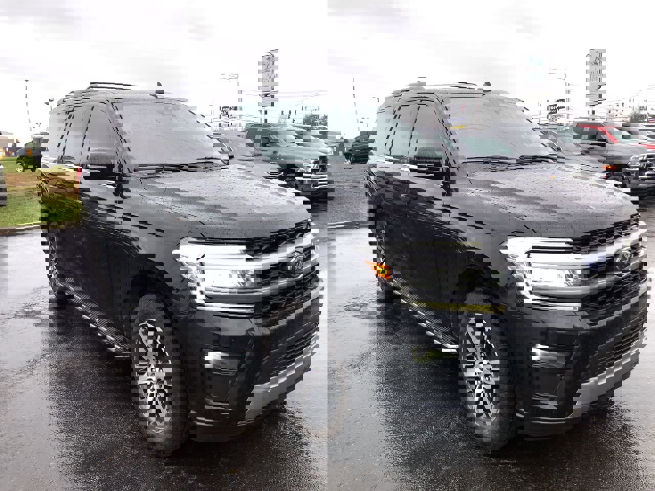 Used 2023 Ford Expedition XLT image 7