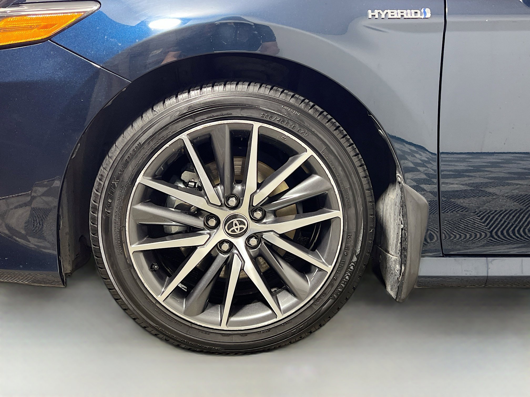 Used 2021 Toyota Camry XLE w/ Cold Weather Package image 14