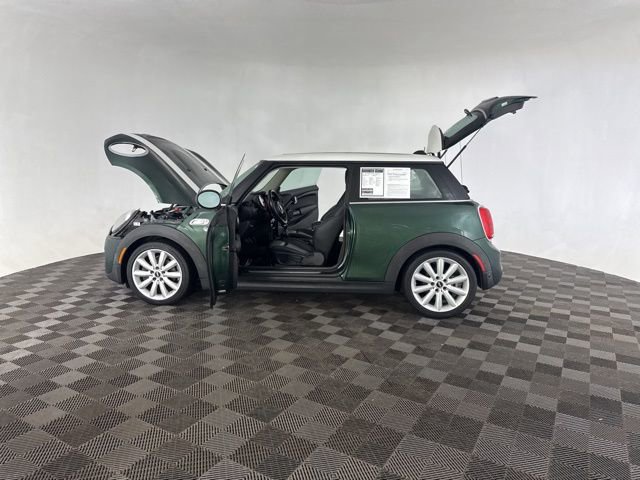 Used 2019 MINI Cooper S image 9