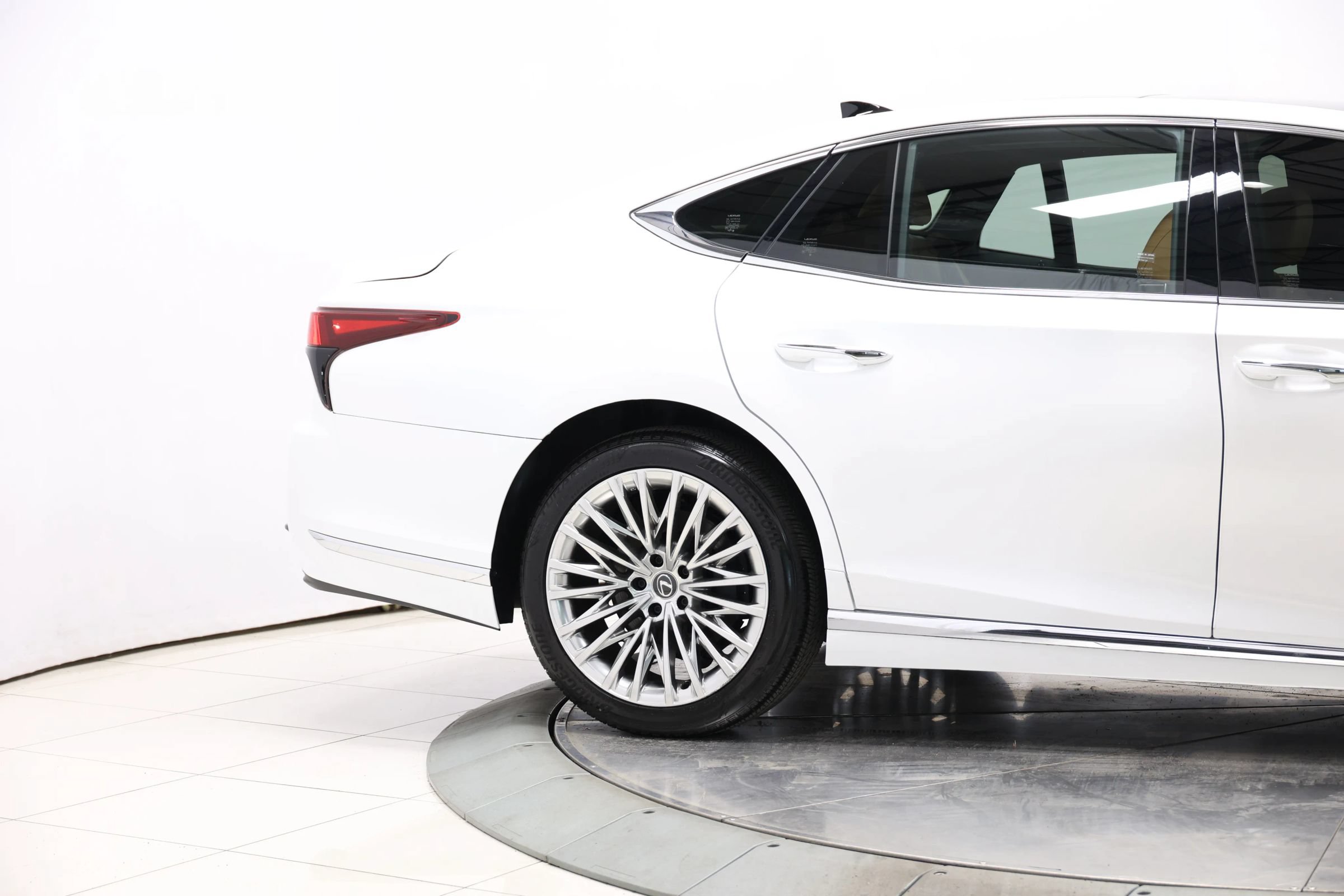 Used 2024 Lexus LS 500 w/ Interior Upgrade Package RWD image 73