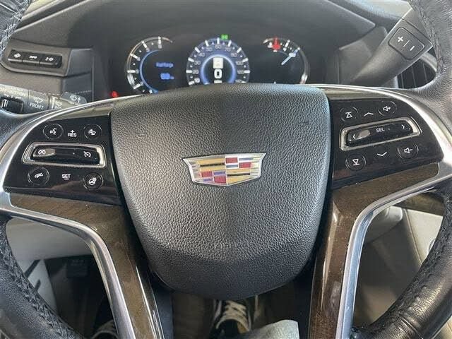 Used 2020 Cadillac Escalade Luxury AWD/4WD image 18