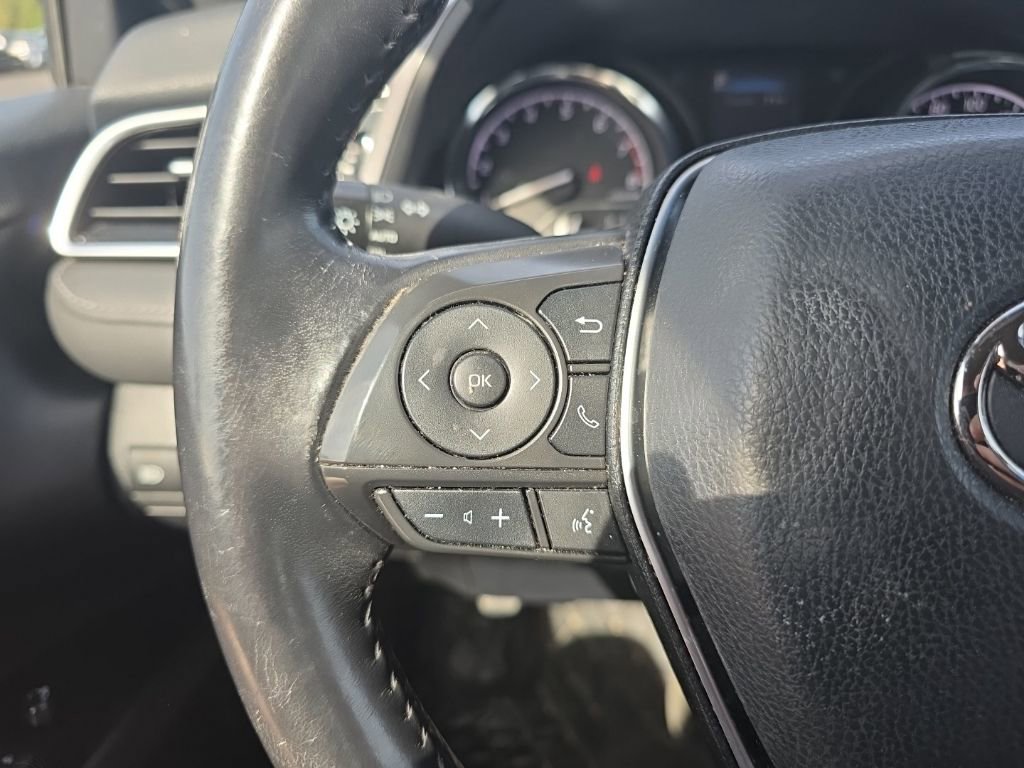 Used 2018 Toyota Camry SE FWD image 21