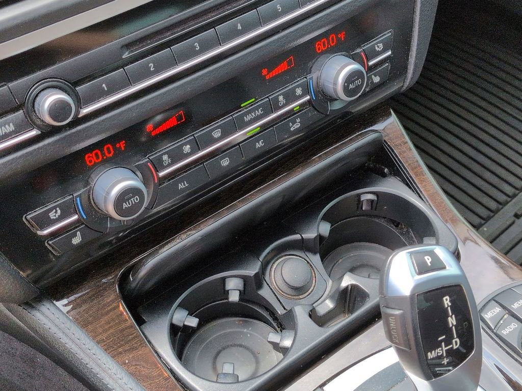 Used 2013 BMW 535i xDrive Sedan image 32