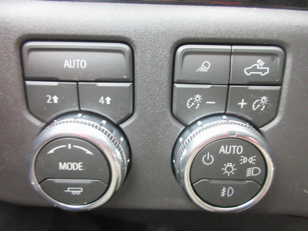 New 2026 GMC Sierra 1500 SLT w/ SLT Convenience Package image 17