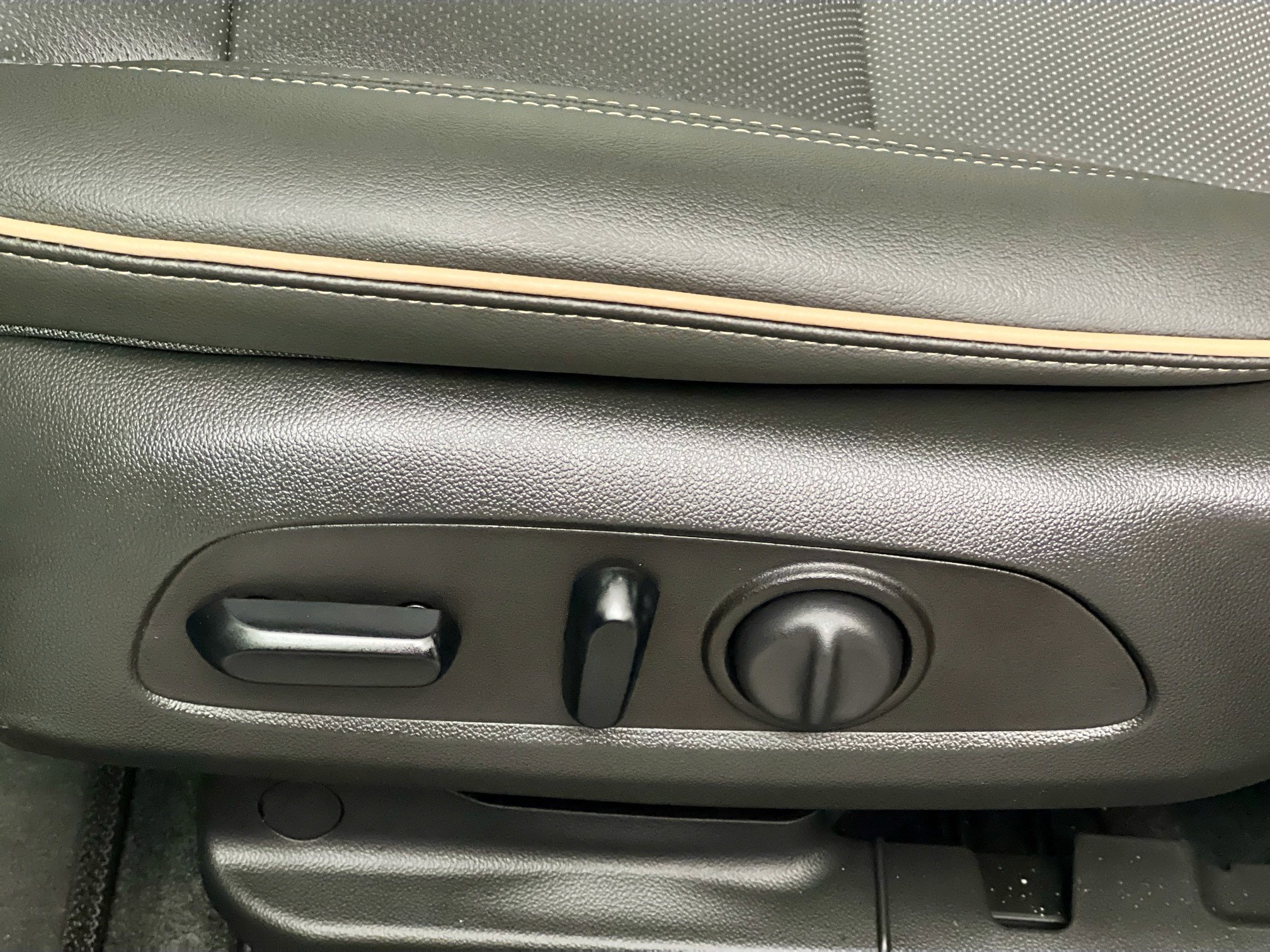 Used 2025 Buick Envista Avenir image 15