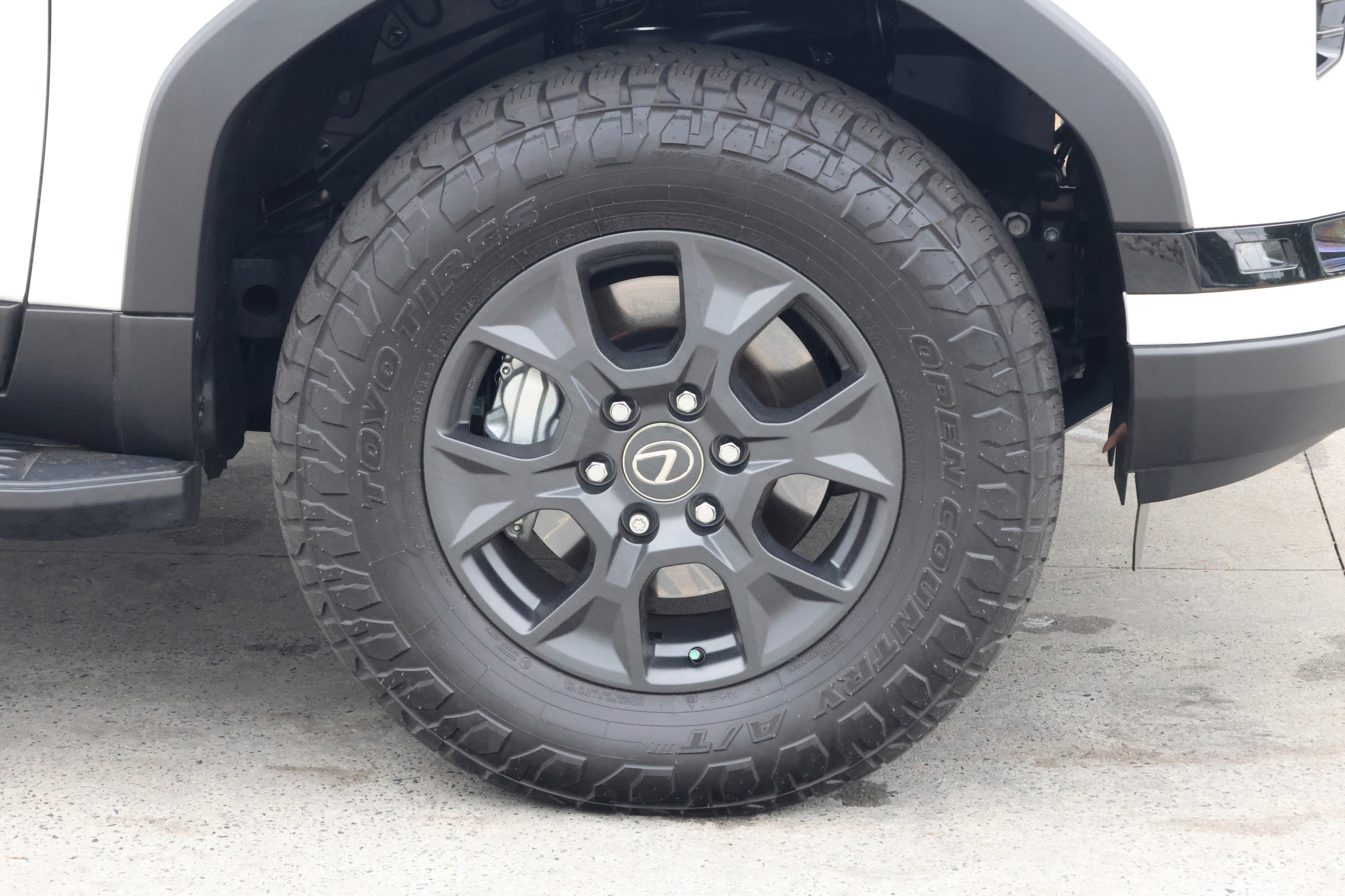 Certified 2024 Lexus GX 550 AWD/4WD image 11
