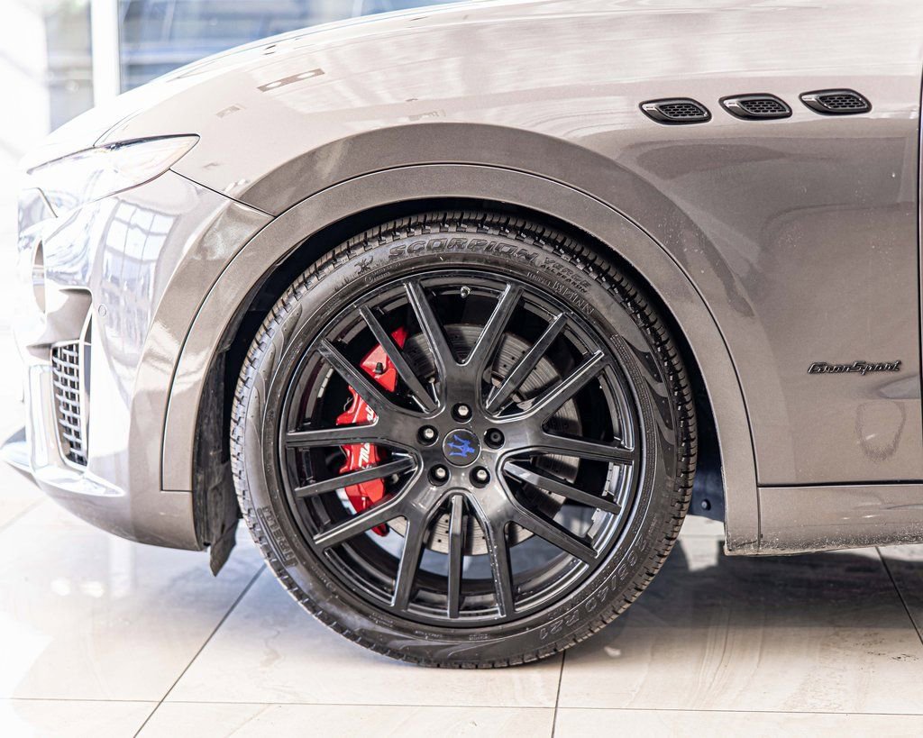 Used 2019 Maserati Levante S GranSport image 8