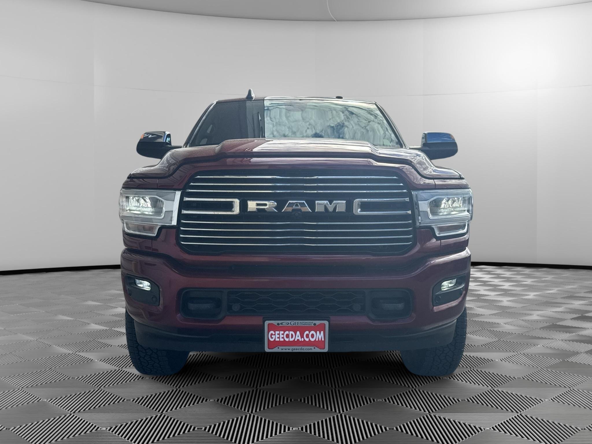 Used 2019 RAM 3500 Laramie AWD/4WD image 2