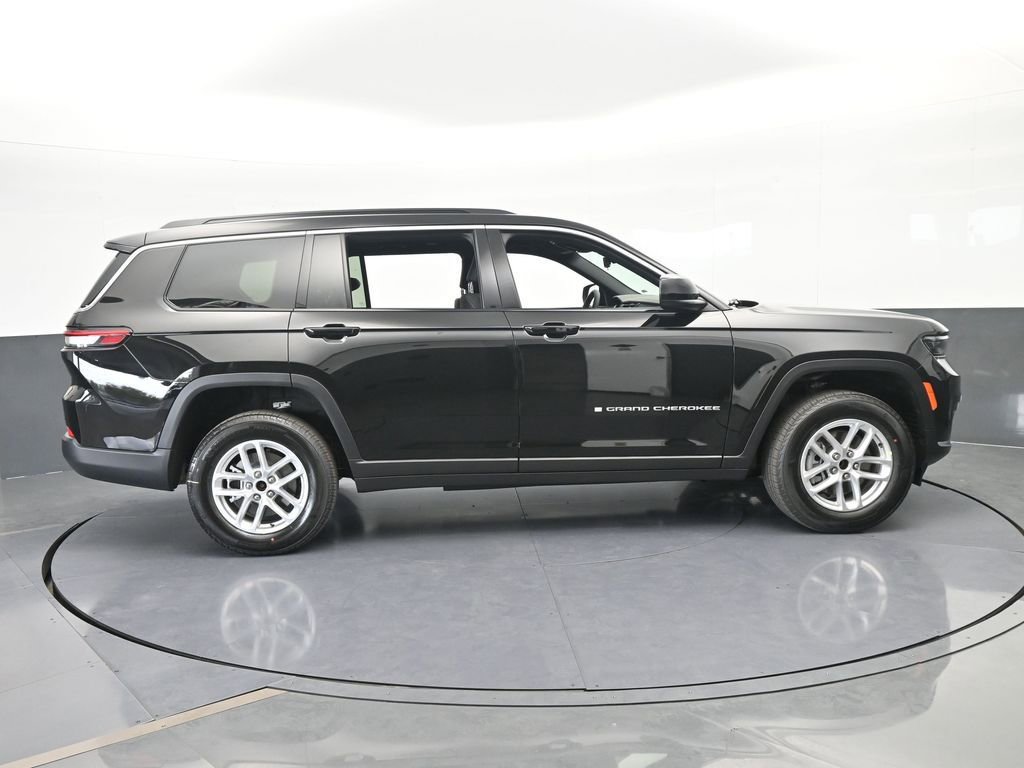 New 2026 Jeep Grand Cherokee L Laredo image 7