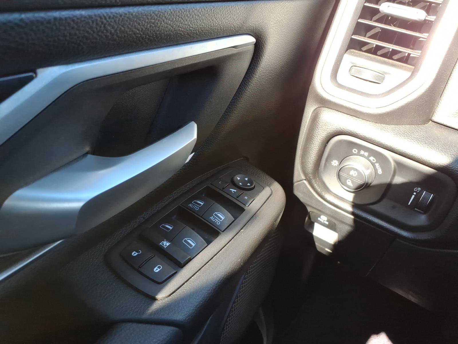 Used 2023 RAM 1500 Big Horn AWD/4WD image 19