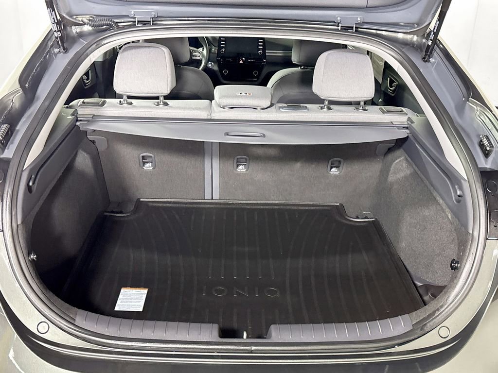 Used 2021 Hyundai Ioniq SE FWD image 20
