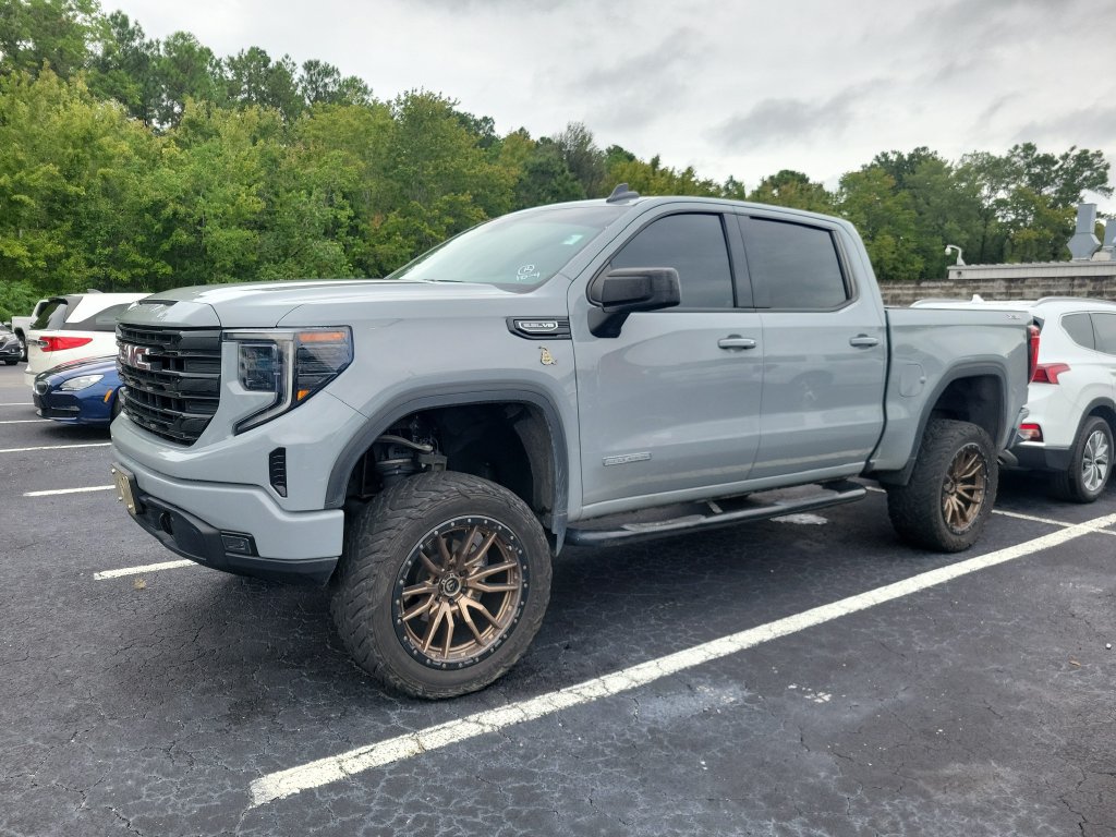 Used 2024 GMC Sierra 1500 Elevation w/ X31 Off-Road Package AWD/4WD image 3