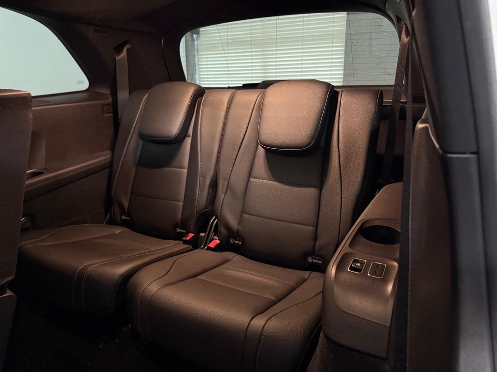 Used 2023 Mercedes-Benz GLS 450 4MATIC image 11