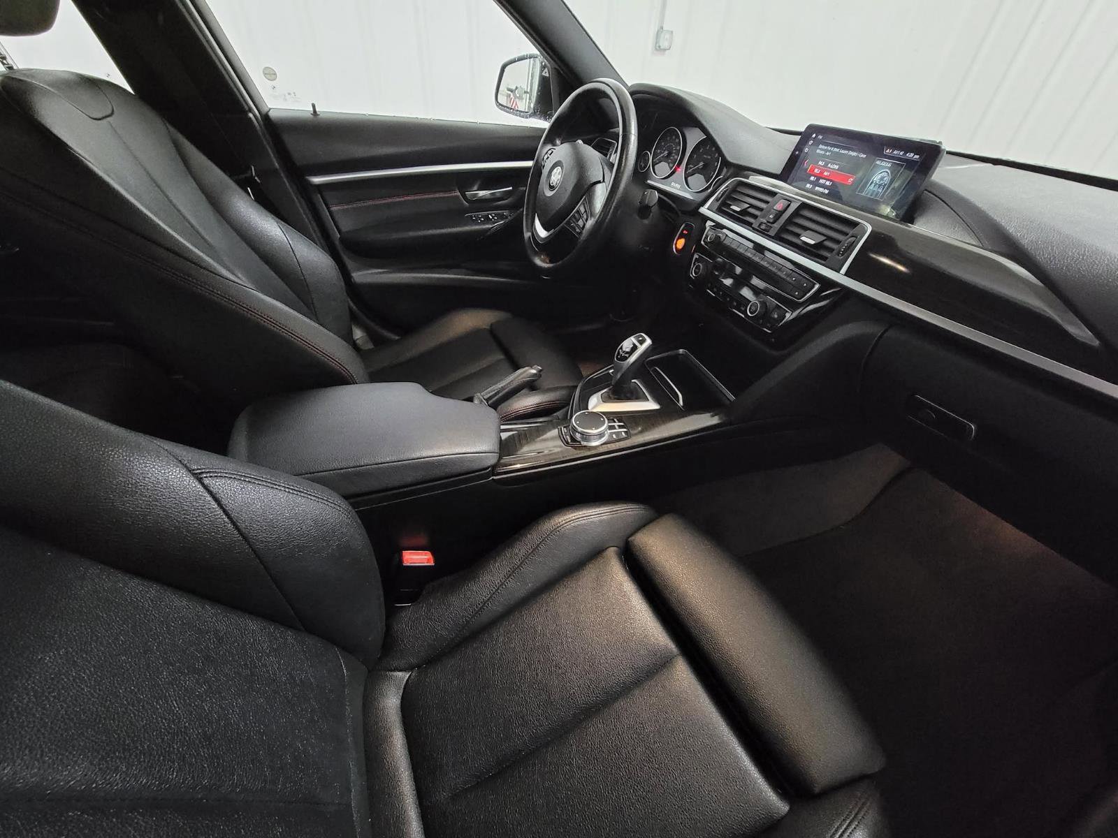 Used 2018 BMW 330i xDrive Sedan w/ Convenience Package image 25