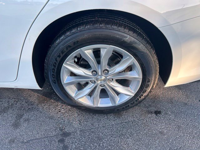 Used 2024 Chevrolet Malibu LT FWD image 43
