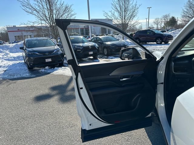 Certified 2026 Toyota Grand Highlander XLE image 26