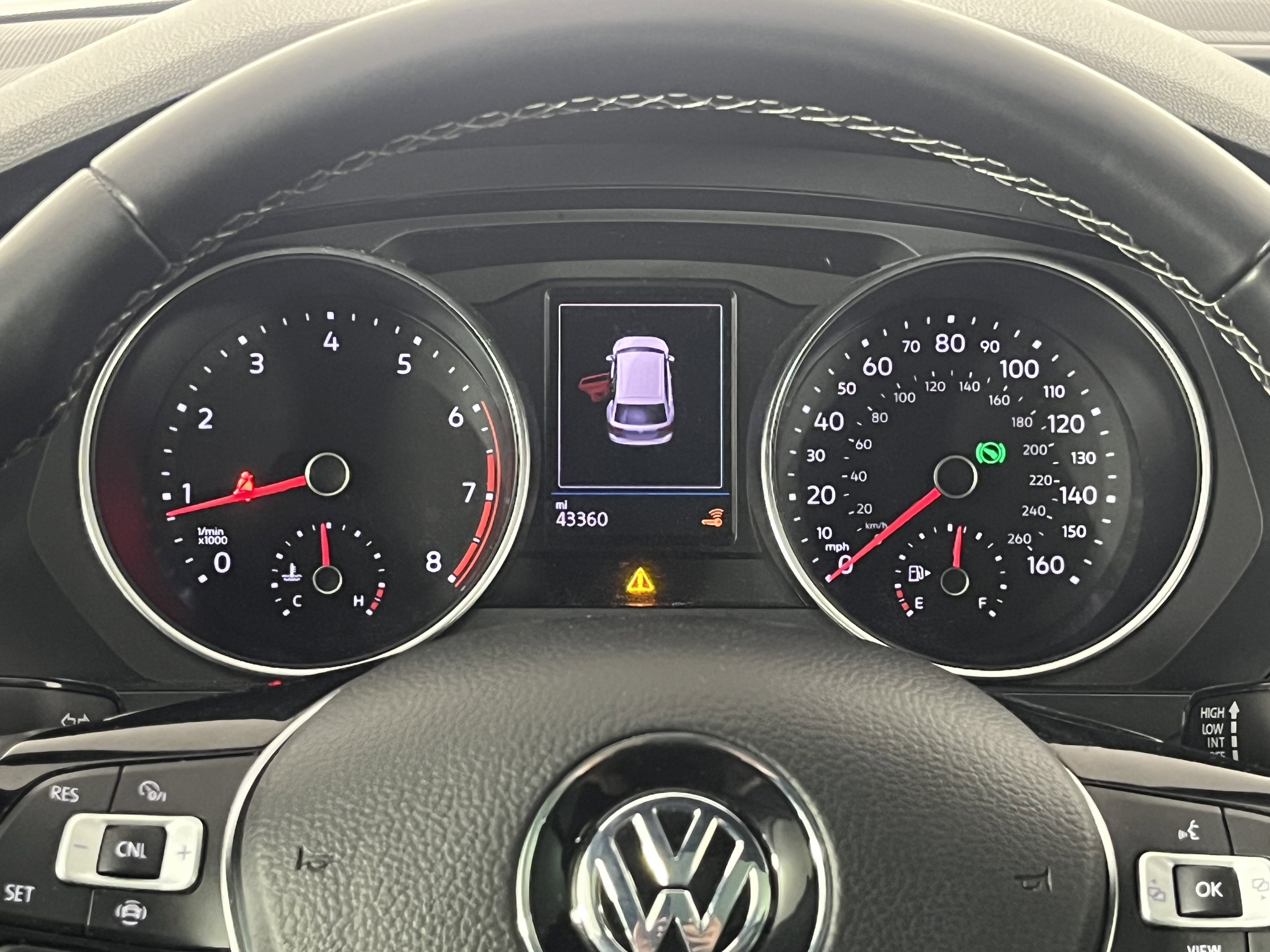 Used 2020 Volkswagen Tiguan SE R-Line image 13