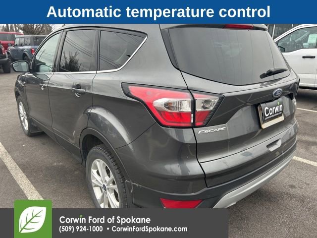 Used 2017 Ford Escape SE w/ SE Cold Weather Package image 5