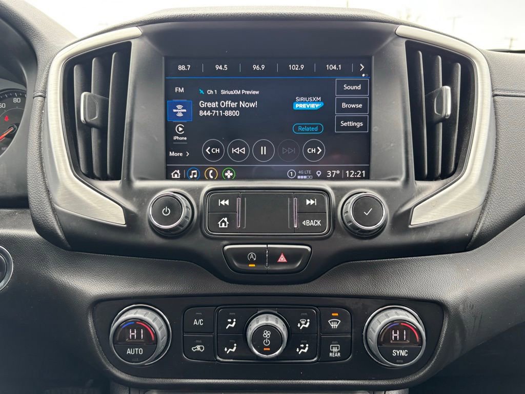 Used 2022 GMC Terrain SLT w/ Elevation Edition image 13